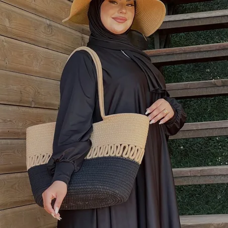 استمتعي بصيفكِ مع بوركيني  كلوش مضاد للماء 💧عملي للمحجبات 🧕 ويجمع بين الأناقة والراحة ✨. تصميم مريح، يوفر حماية عالية من الشمس ☀