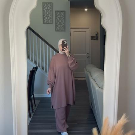 ❄️إطلالة سبور كتجمع بين الراحة والأناقة، مثالي لأيام البرد والخروج اليومي ❄️