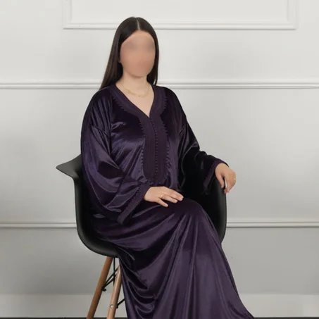 🔥 برومو خاص لمدة 3 أيام فقط 😍 تألقي فـالعيد🌙  بإطلالة تخطف الأنظار مع قفطان موبرة  يجمع بين الأناقة والفخامة 👑🏃‍♂إلى بغيتي يوصلك قبل العيد، طلبي دابا