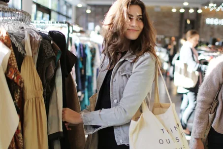 ملابس نسائية