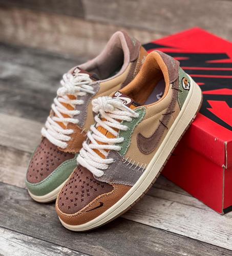 NIKE AIR JORDAN 1 VOODOO