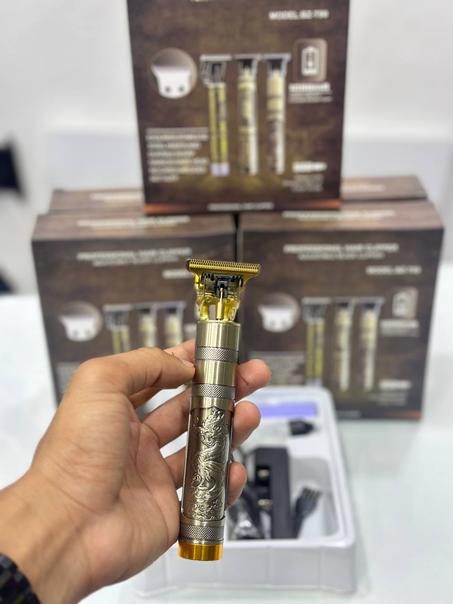 ماكينة تشذيب الشعر واللحية لإنشاء أنماط قص الشعر بدقة أكبر