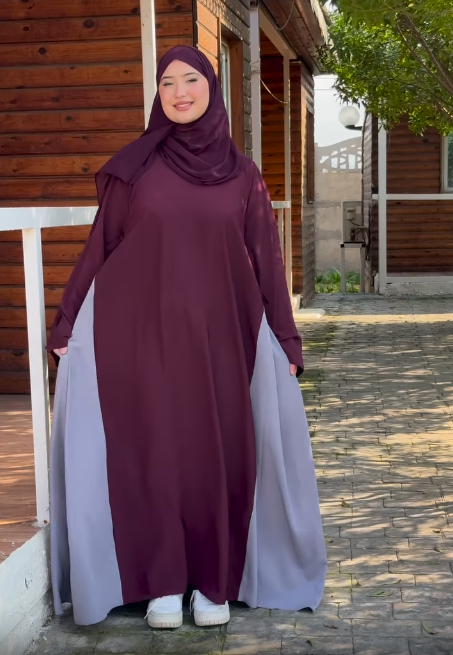 عباية "أندلسية" بتفاصيل جانبية ساحرة