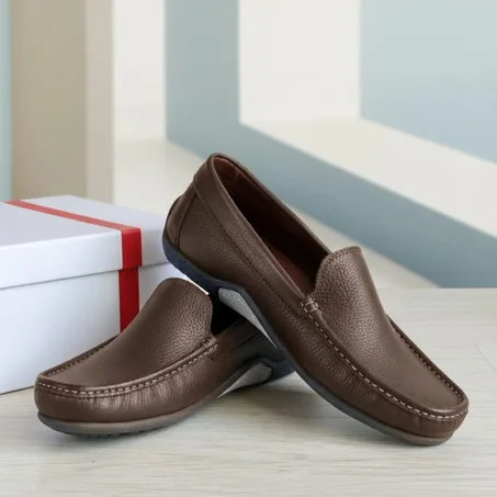 حذاء رجالي أنيق و مريح