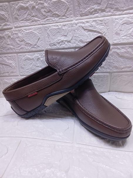 حذاء رجالي أنيق و مريح