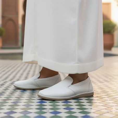 حذاء رجالي تقليدي