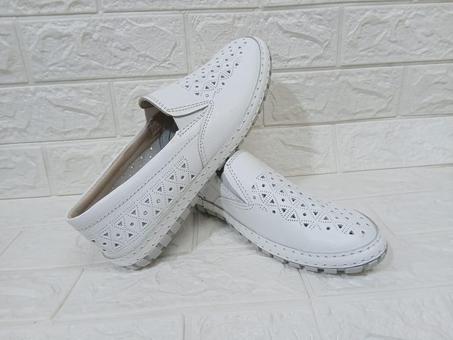 صباط رجالي تقليدي عصري – جلد طبيعي