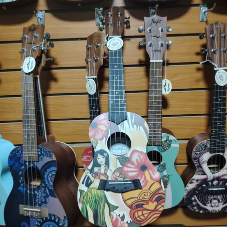 UKULELE CONCIERTO MEMPHIS