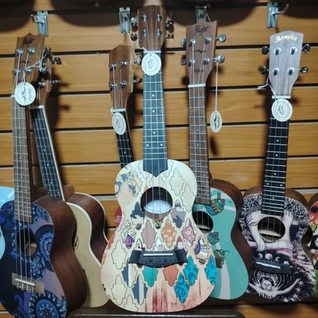 UKULELE CONCIERTO MEMPHIS