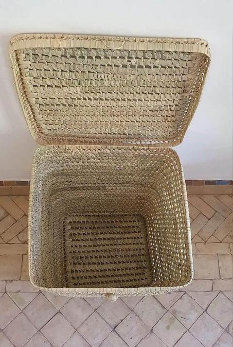 Panier berbère avec couvercle en osier et jonc tressé