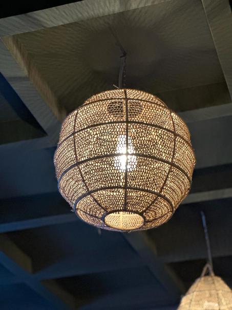 SUSPENSION EN RAPHIA MODÈLE GAWA