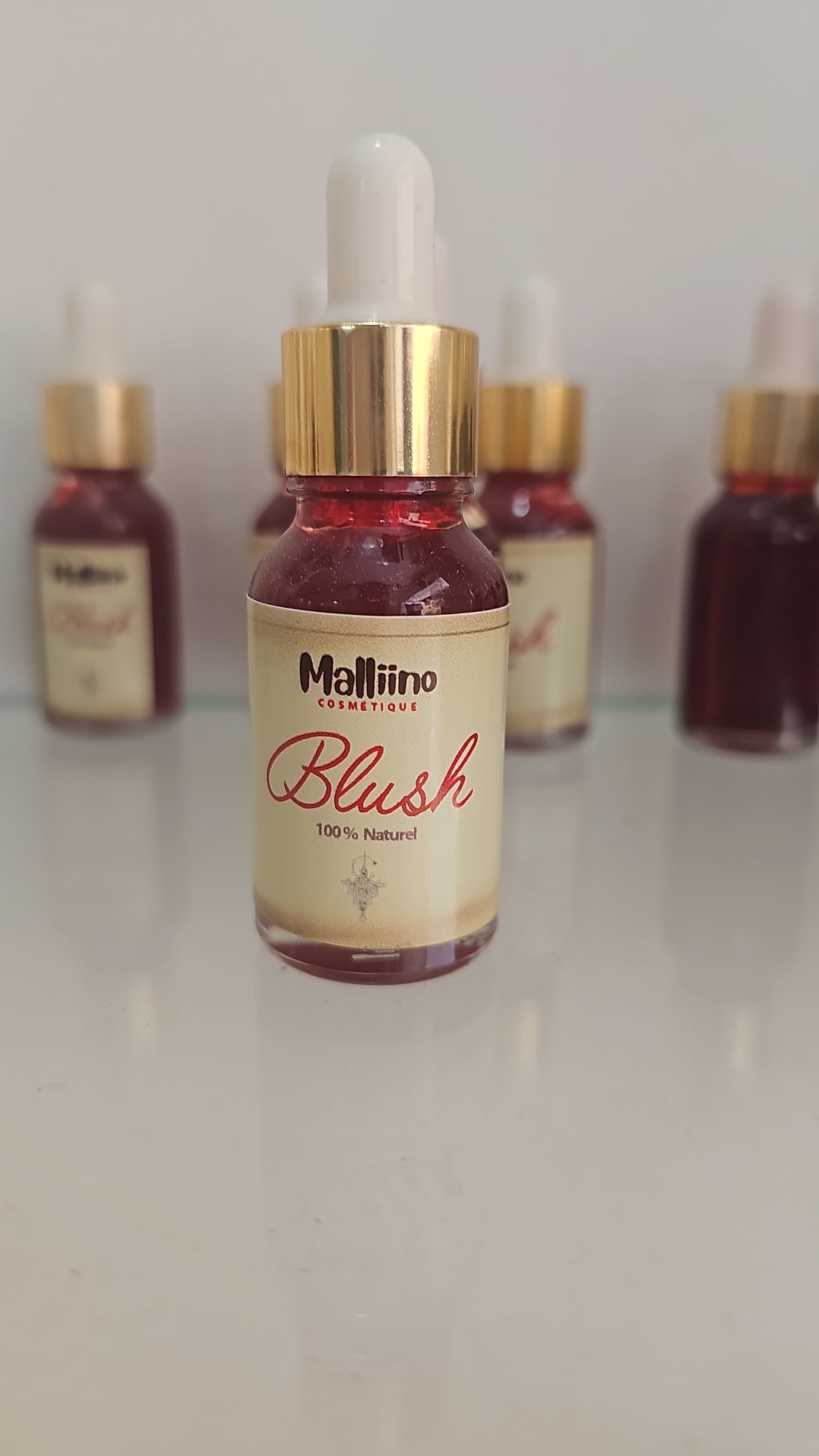 Blush Malliino