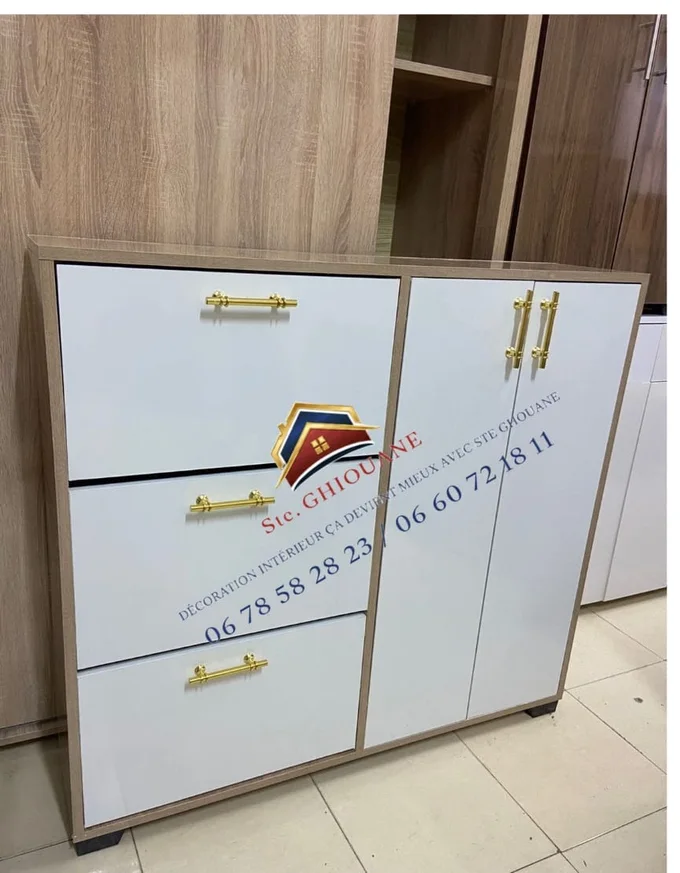 بلاكار أحذية عصري – تصميم أنيق وخشب MDF عالي الجودة