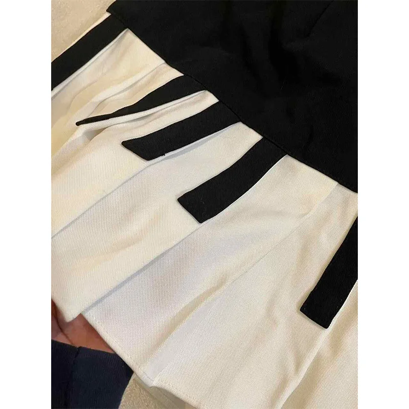 Retro Black And White Piano Design Skirt