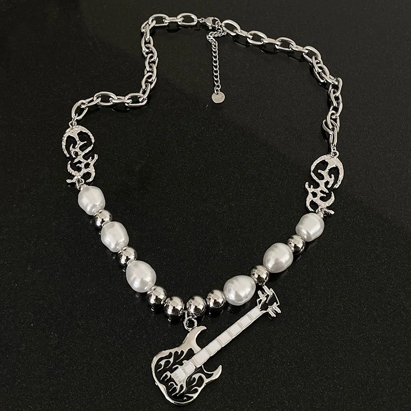 Bass Pearl Necklace