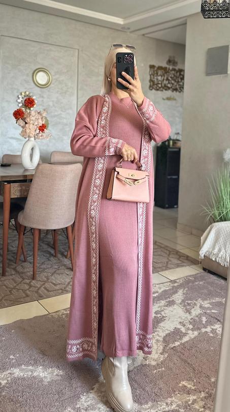 بدلة نسائية انيقة من قطعتين للمحجابات الكمية محدودة