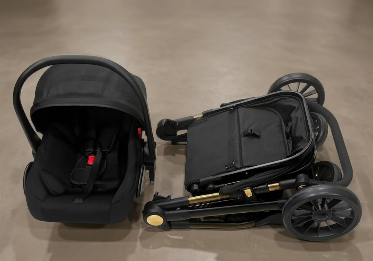 Poussette Trio : Pack Compact & Élégant