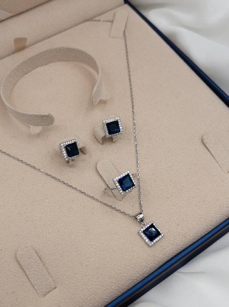 Ensemble Toucher Royal Bleu