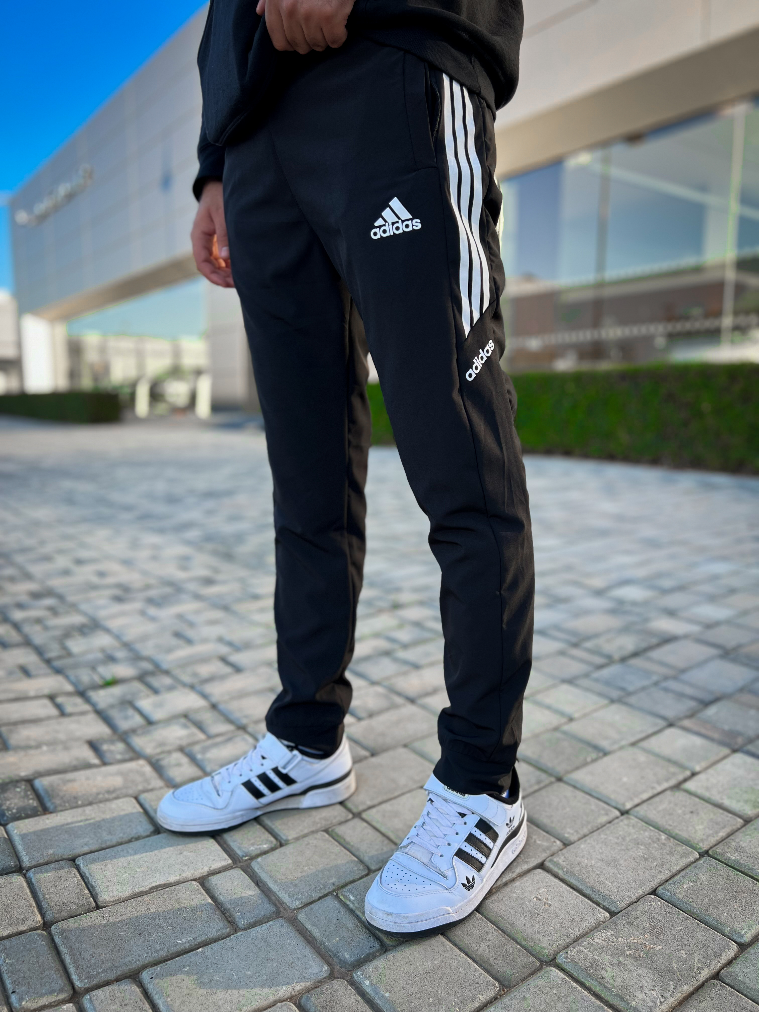 Sarwal  Adidas Bonne Qualité  الأناقة والراحة في التصميم الثوب جودة عالية