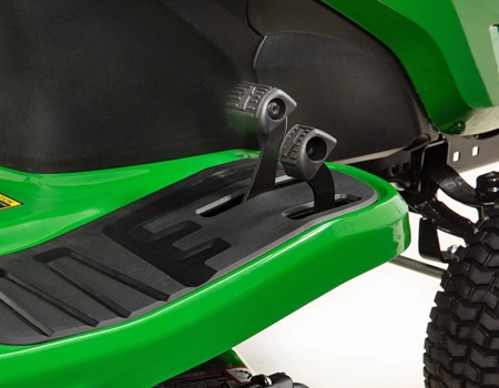 🚜 John Deere S240