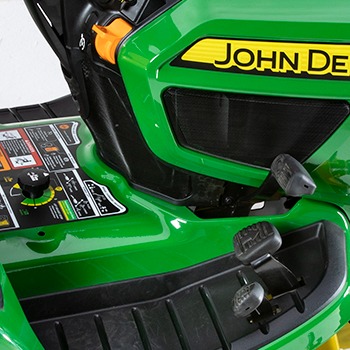 John Deere X754