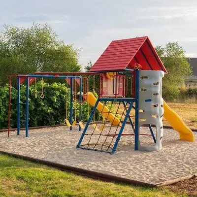 Lifetime Big Stuff Deluxe Swing Set