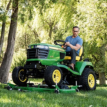 John Deere X754