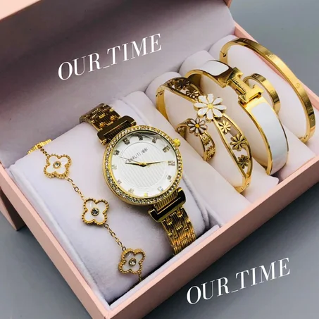 ✨ كوفري للنساء: ساعة ⌚ فخمة + خاتمين 💍💍 لإكمال الأناقة + 4 براسلي 💫 وكلها مصنوعة من الفولاذ المقاوم للصدأ ⚙️ مع الضمان 📜