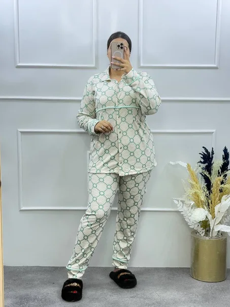 يجامة أنيقة  صوفة