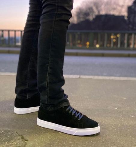 SNEAKER NOIR