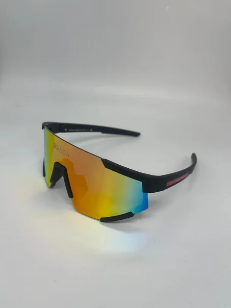 lunettes Prada