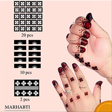 لصاق حناء اليدين