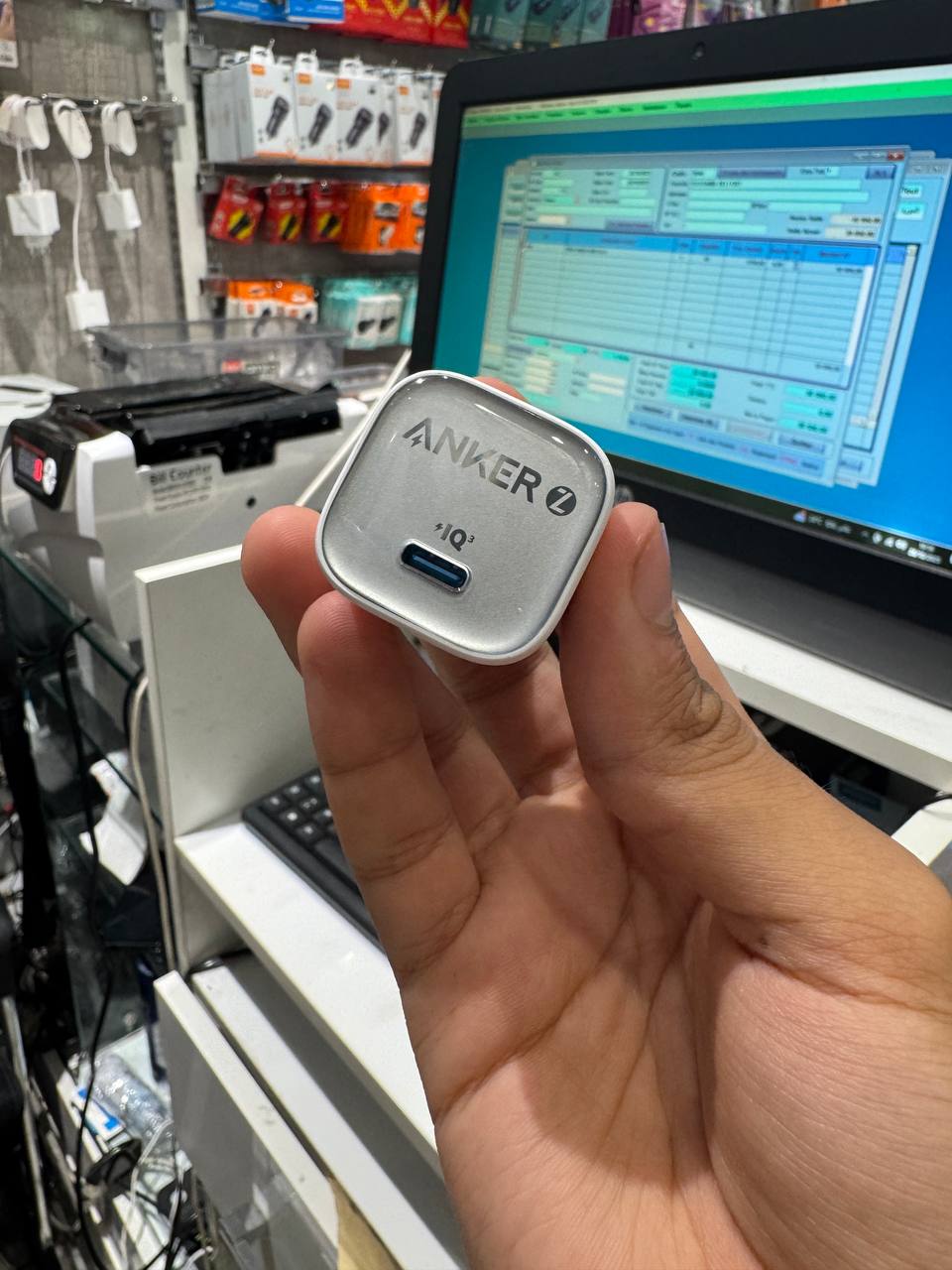 Boit charger ANKER ZOLO 20 - 30 W