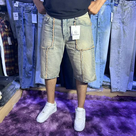 Short Baggy Denim Contrast Stitch
