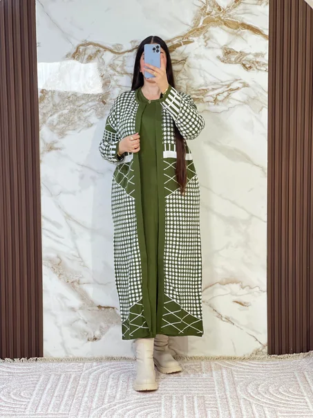 🍷 جلابة/كارديغان طويل بنقشة هندسية