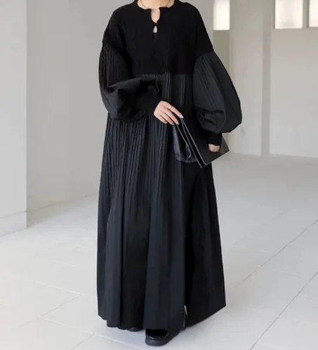 • فستان اسود