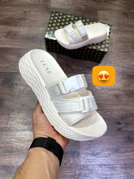 صندالة نسائيه luxe
