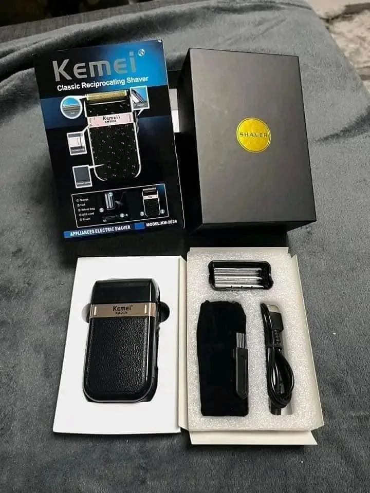 PACK KEMEI TONDEUSE + RAZOIR ELECTRIQUE