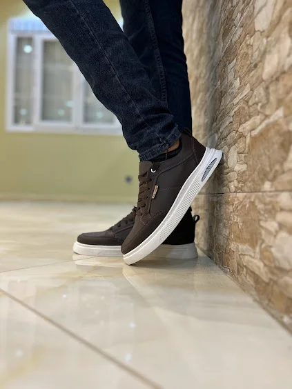 LUIS VUITTON CUIR