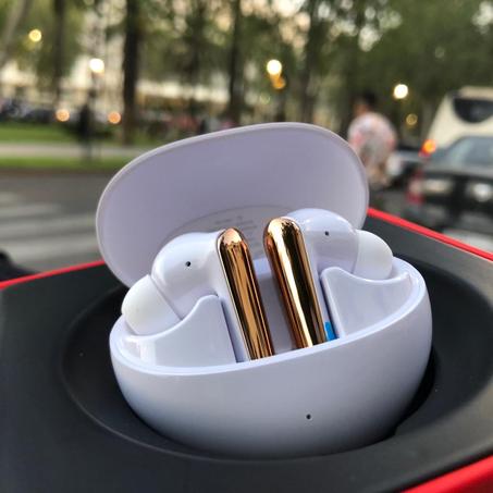 AirPods T3 18 HOURS Playback