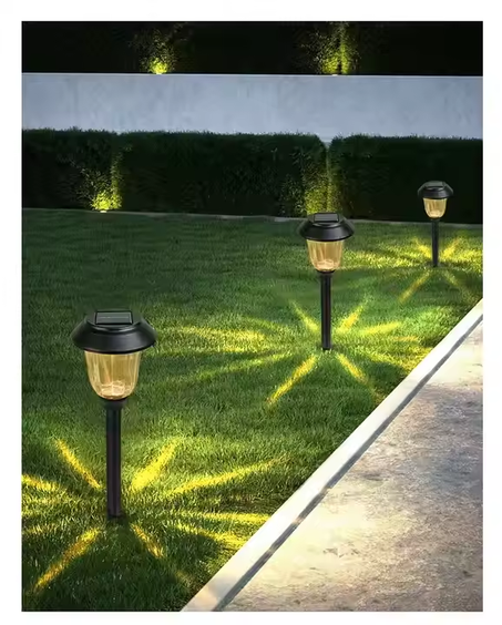 أضواء منزلية خارجية تعمل بالطاقة الشمسية