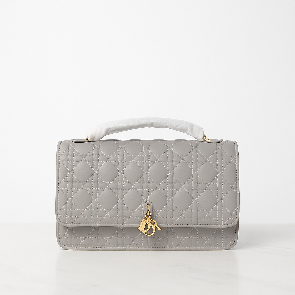 Dior Sac — Élégance Classique