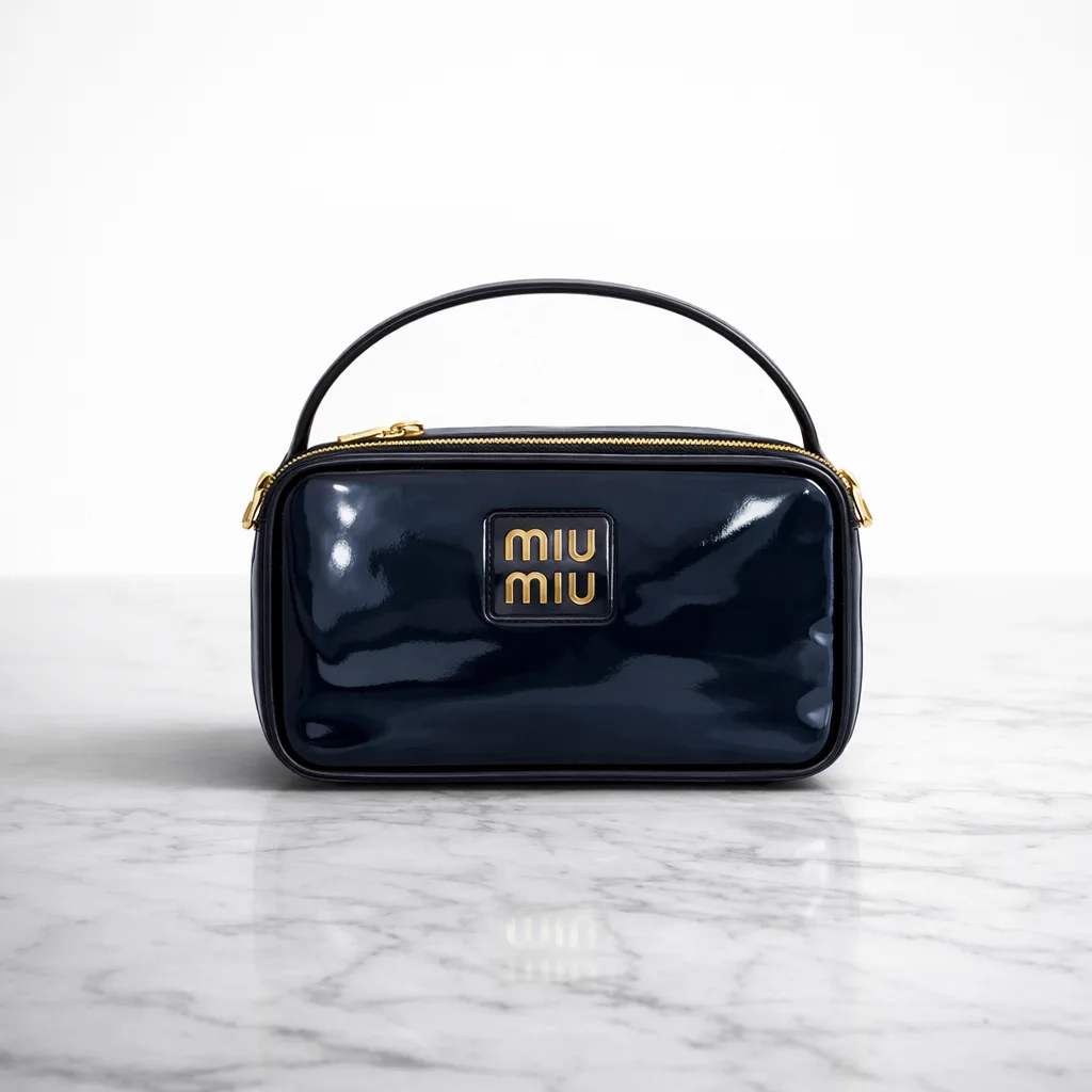 Mini Sac Verni à Poignée Rigide