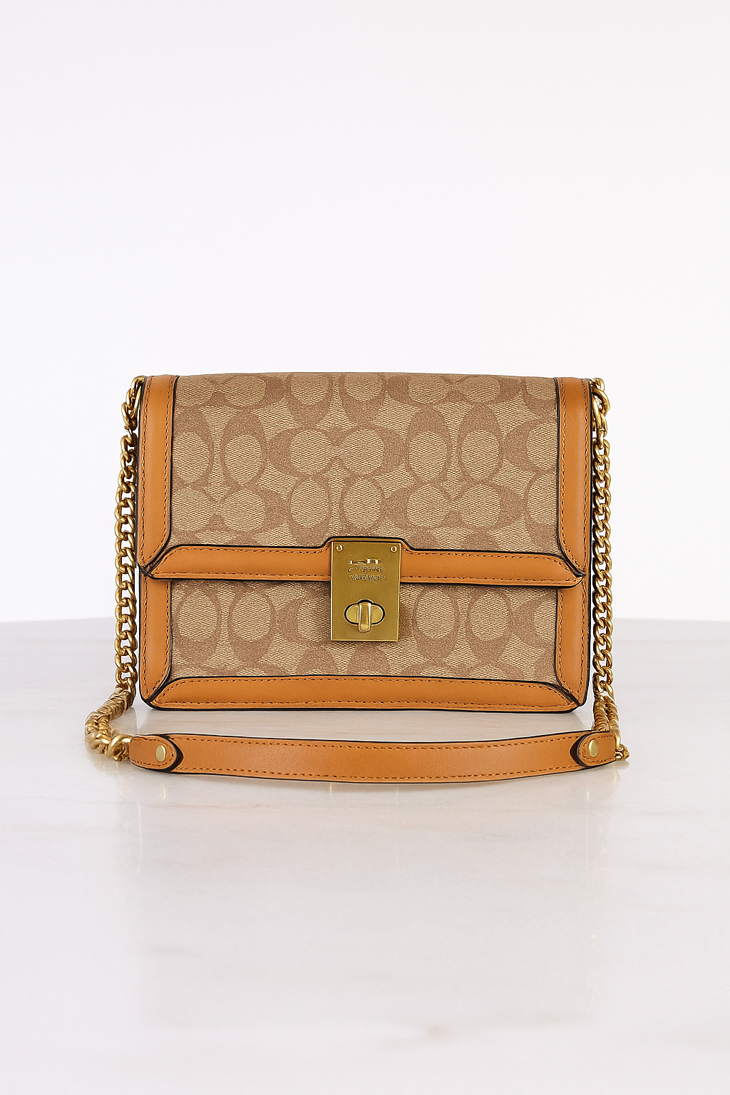 Coach Signature Chain Flap – Édition Luxe en Toile et Cuir