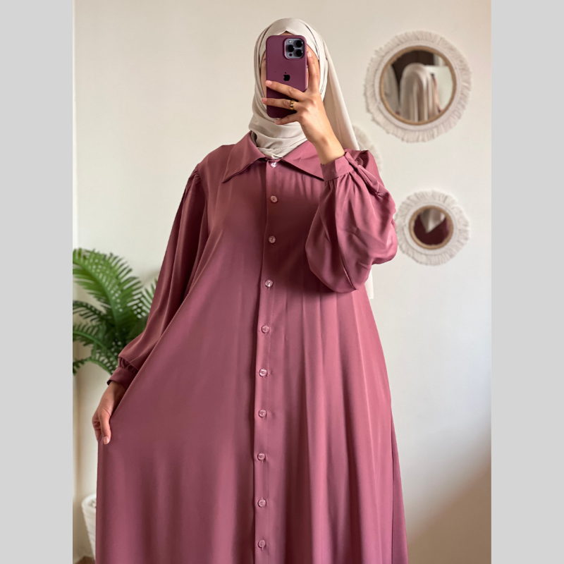 Robe Boutons Élégante