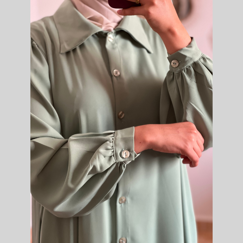 Robe Boutons Élégante