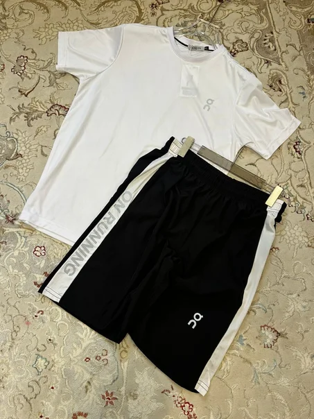 طقم ON Running الرياضي الأسود – خفة، أناقة وأداء احترافي 🖤⚡