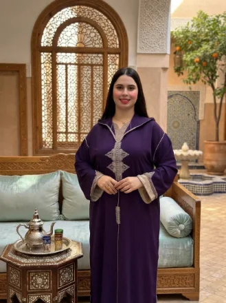 *🛍️لإطلالة أنيقة وملفتة بكل تفاصيلها 💎*  جلابا 2 بيس طاي انيقة💰 لثمن: 350 درهم فقط 🚚 التوصيل مجاني لجميع مدن المغرب 🇲🇦