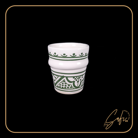 كأس فخار تقليدي