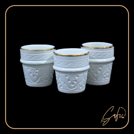 باك 3 كؤوس بيضاء منقوشة